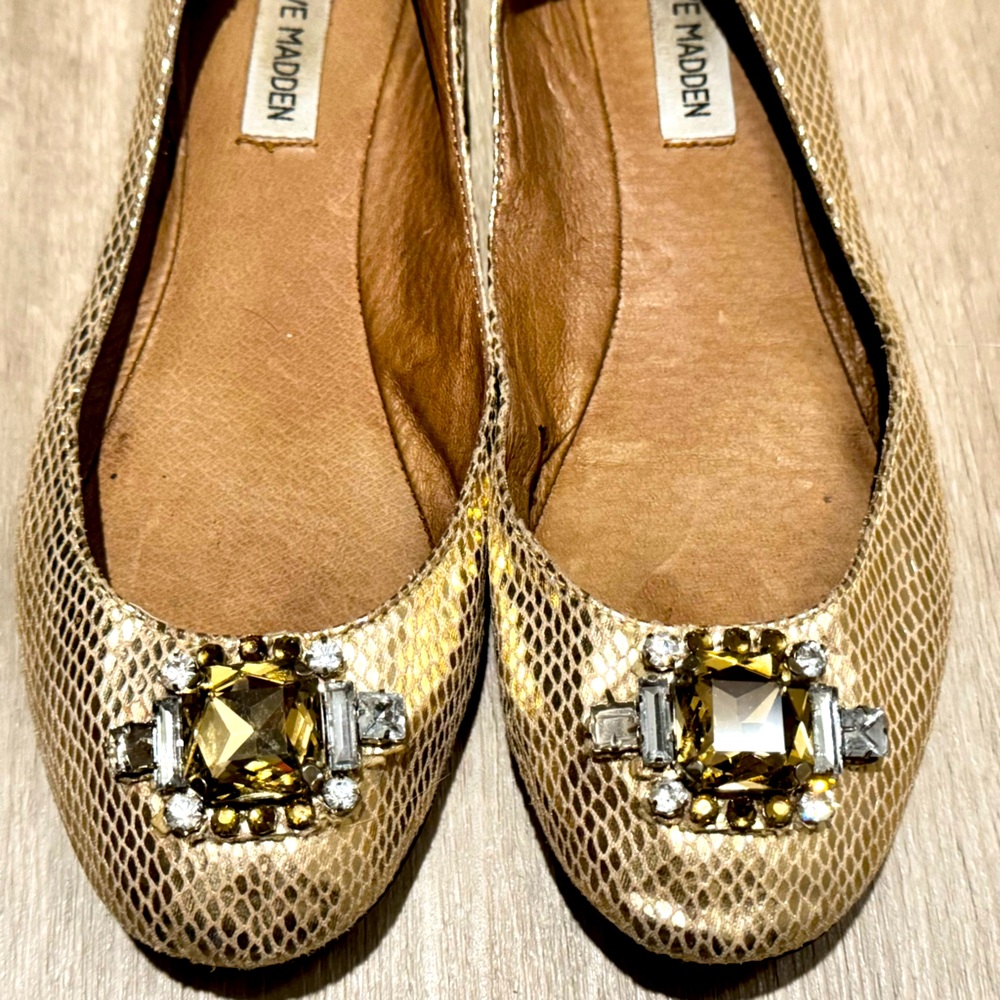 Steve Madden Gold Snakeskin, Rhinestone Embellished Flats, size 10, see pictures